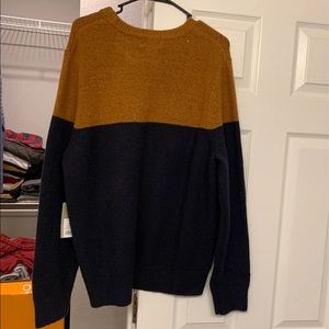 Men’s sweater